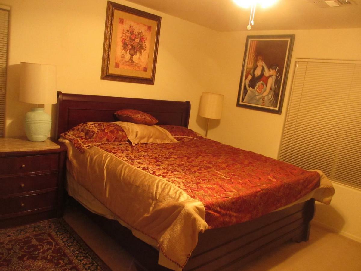 Art Gallery Vacation House Гилберт Экстерьер фото